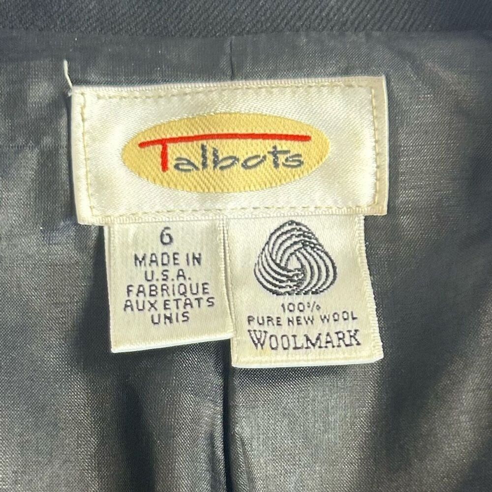 Vintage Talbots Classic Black Blazer with Gold Buttons. 100% Wool. Size 6. - Picture 2 of 6